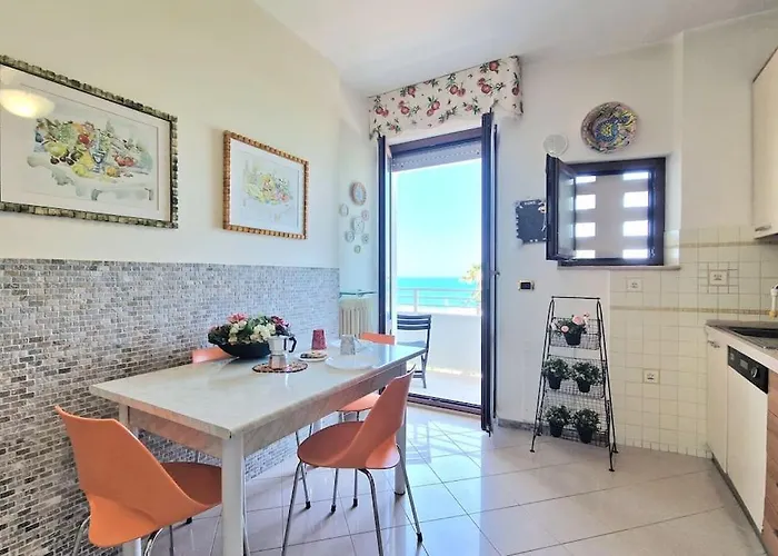 [vista Mare] Wi-fi Clima E Relax Appartamento Porto SantʼElpidio