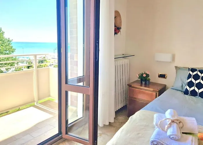 [vista Mare] Wi-fi Clima E Relax Appartamento Porto SantʼElpidio