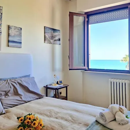 Vista Mare Wi-fi Clima E Relax Porto SantʼElpidio